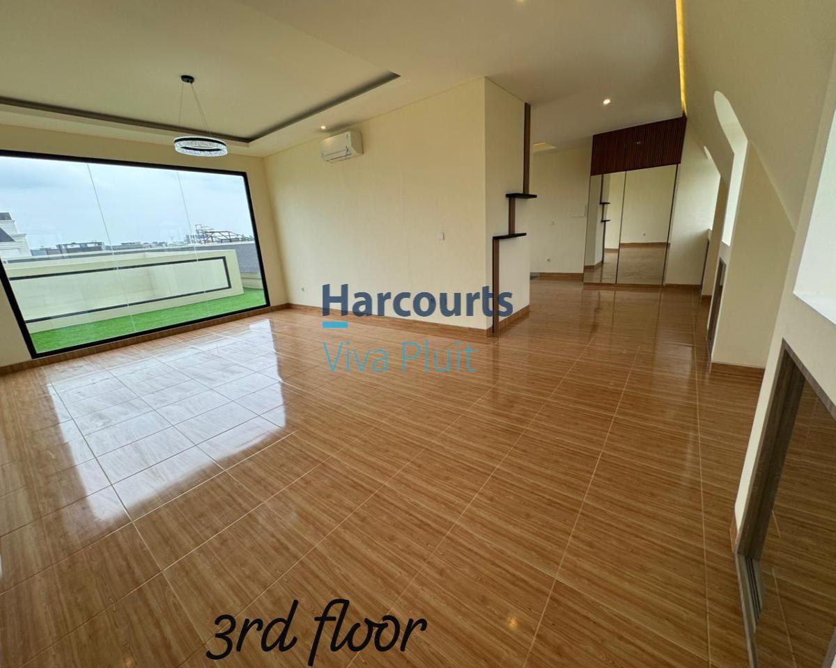 Turun Harga! Disewakan Rumah Exclusive 3 Lantai Di Bukit Danau Indah - PIK 2 - Foto 10