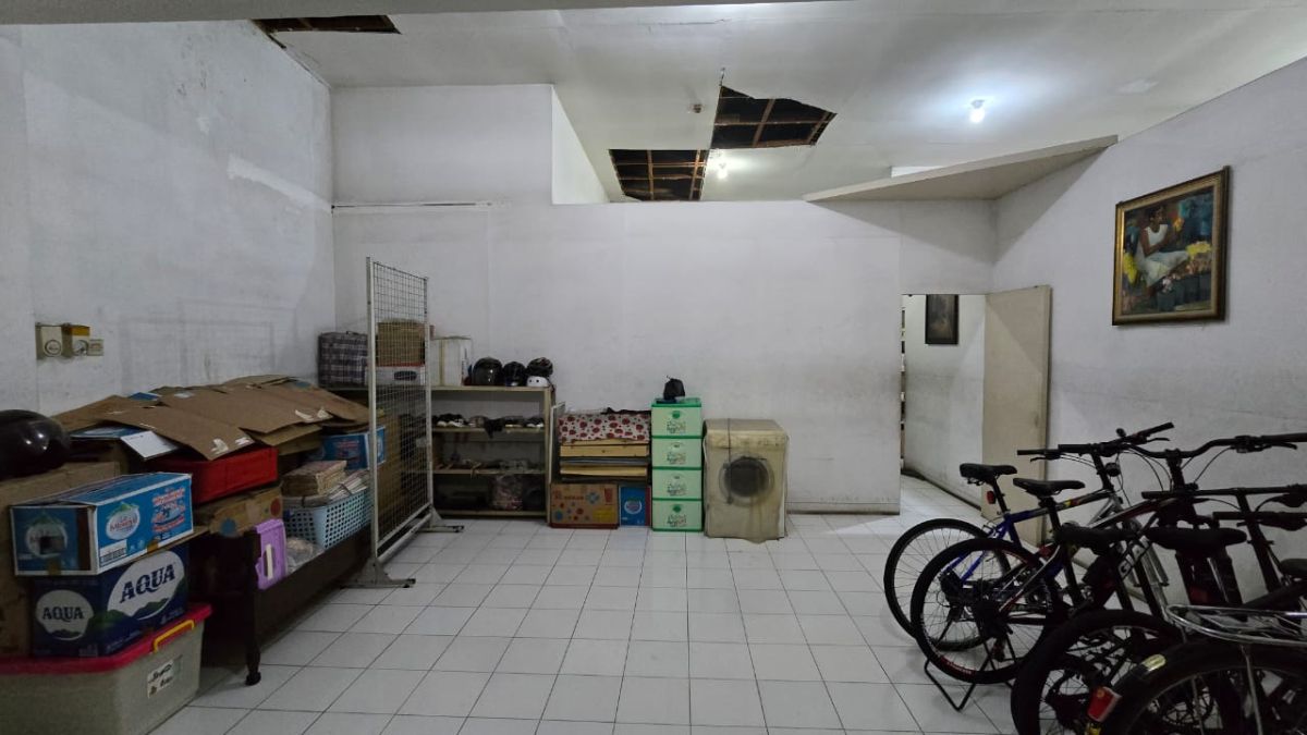 Dijual Toko Strategis di Jalan Adi Sumarmo Banyuanyar, Solo - Foto 2