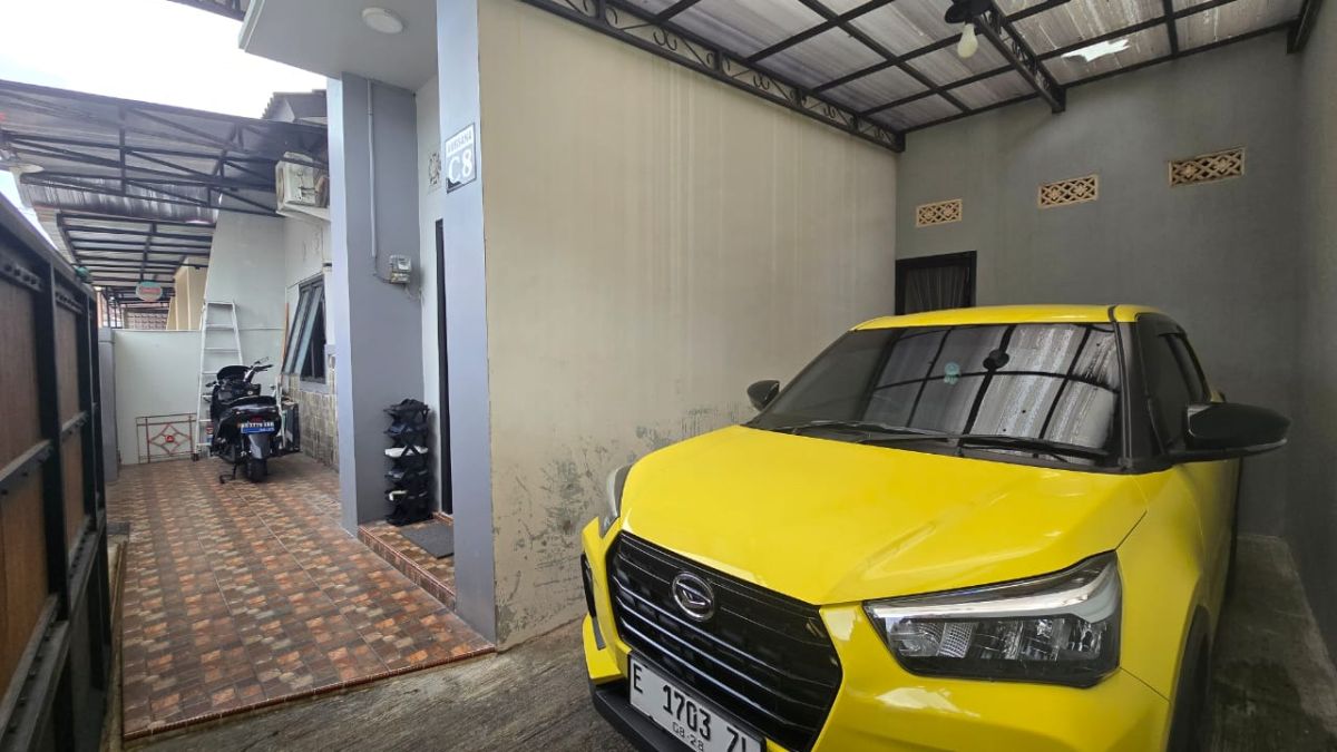Dijual Rumah Bagus Modern Minimalis di Perumahan Colomadu, Solo - Foto 11