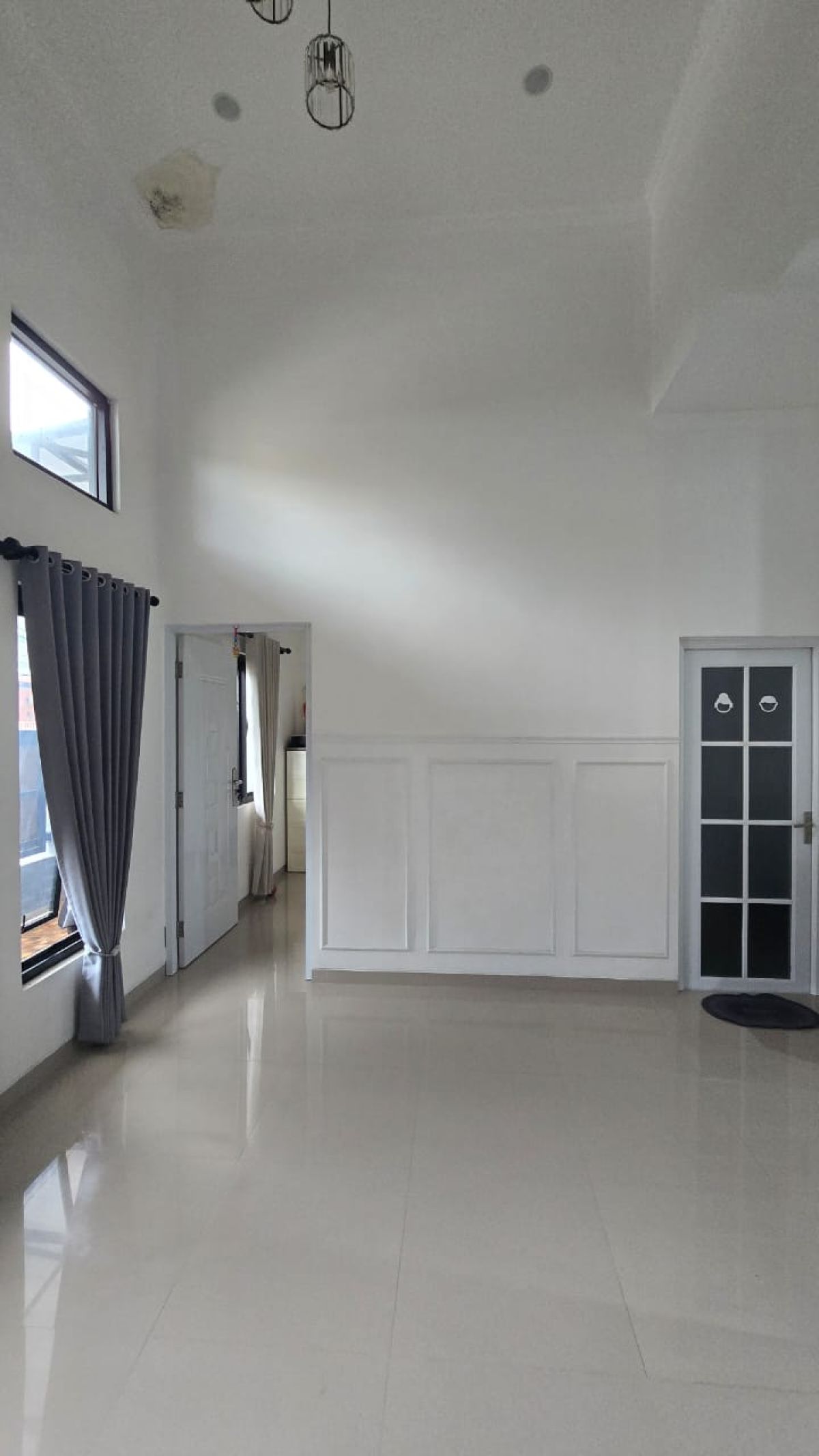 Dijual Rumah Bagus Modern Minimalis di Perumahan Colomadu, Solo - Foto 13