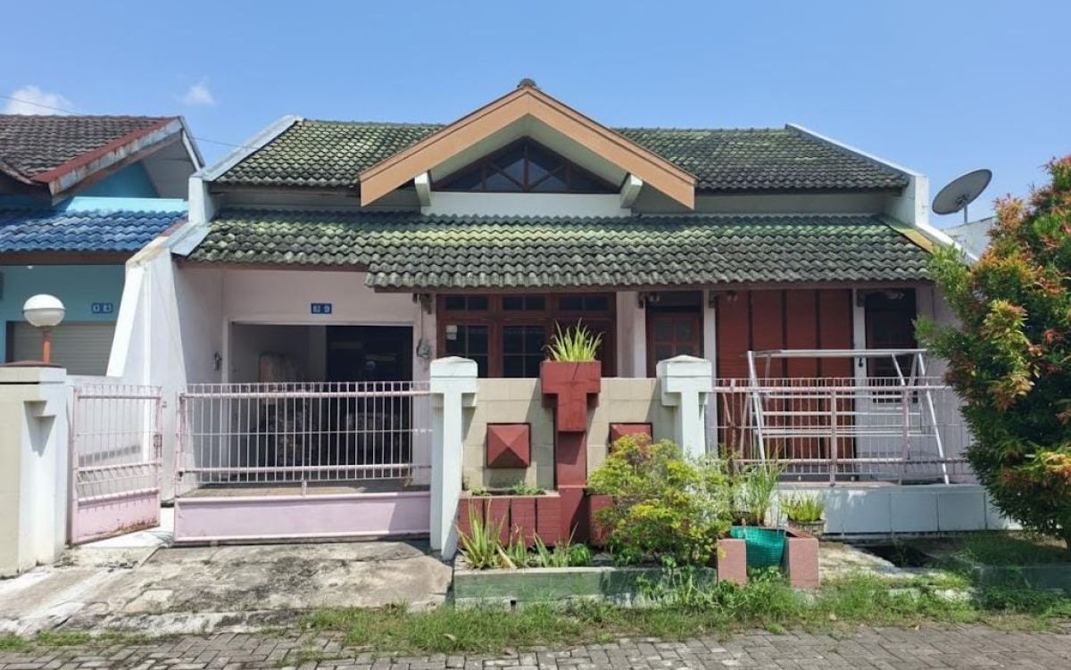 Disewakan Rumah Nyaman di Sektor 1 Solo Baru