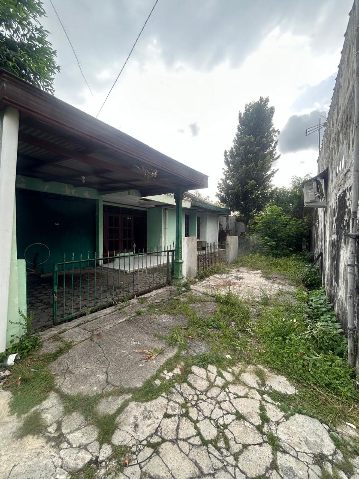 Rumah Hitung Tanah di Nusukan Banjarsari, Solo