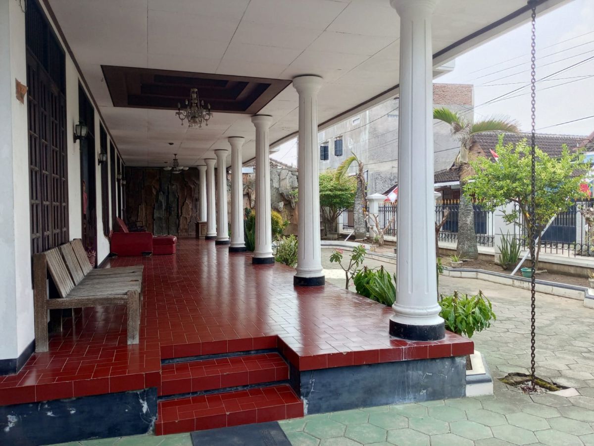 Disewakan Rumah Full Furnished Luas & Nyaman di Gajahan, Colomadu, Solo - Foto 3
