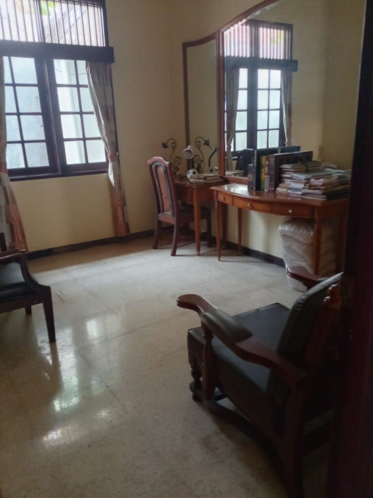 Disewakan Rumah Full Furnished Luas & Nyaman di Gajahan, Colomadu, Solo - Foto 13