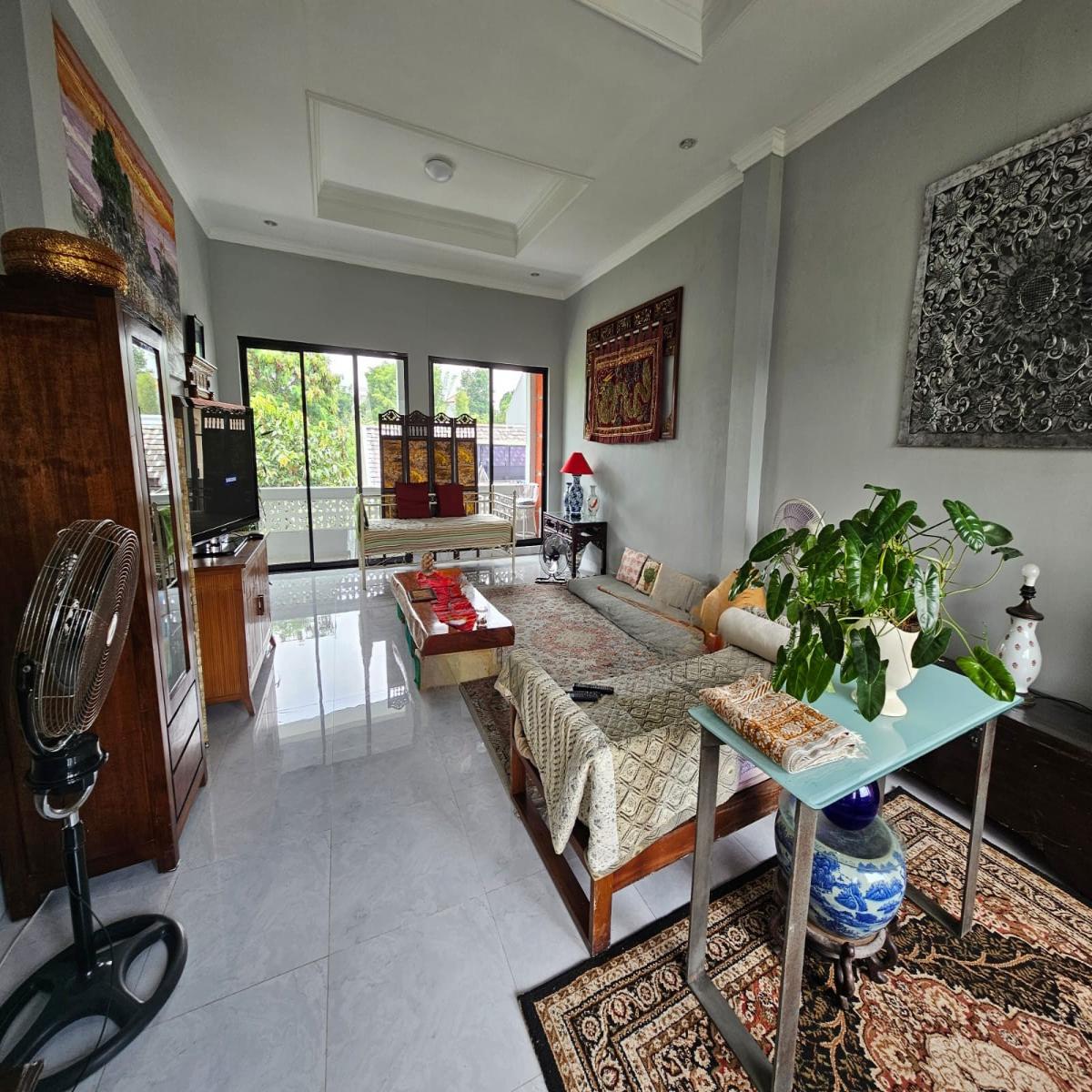 Dijual Rumah Siap Huni di BNR– Nyaman & Strategis - Foto 2