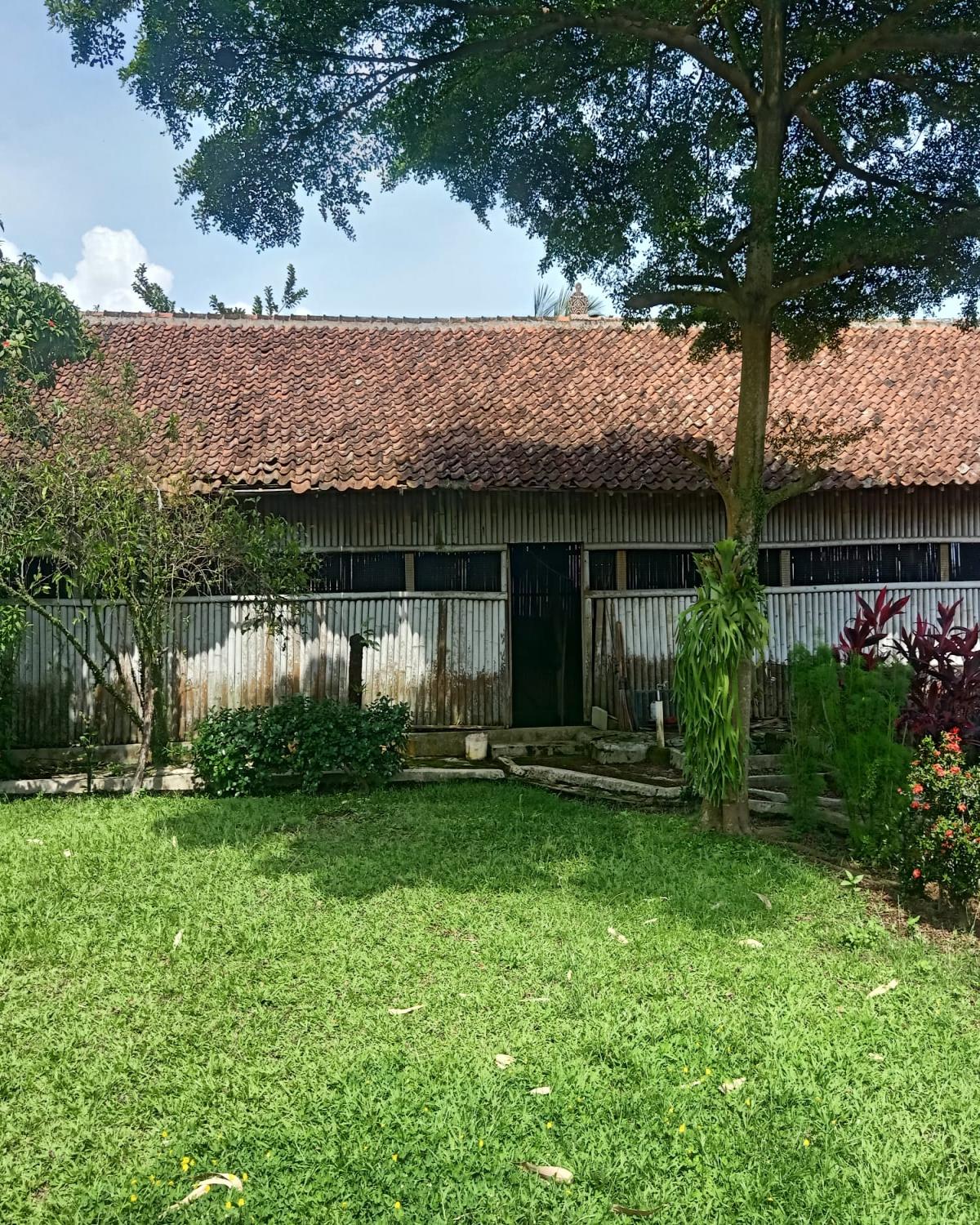 Dijual Rumah Siap Huni di Cimande Caringin - Joglo dengan Lahan Luas - Foto 13
