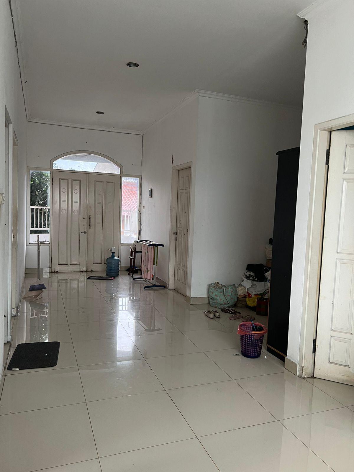 Rumah 2 Lantai 250m² di Rempoa Ciputat Timur Tangerang Selatan - Dekat Bintaro & Pondok Indah - Foto 3