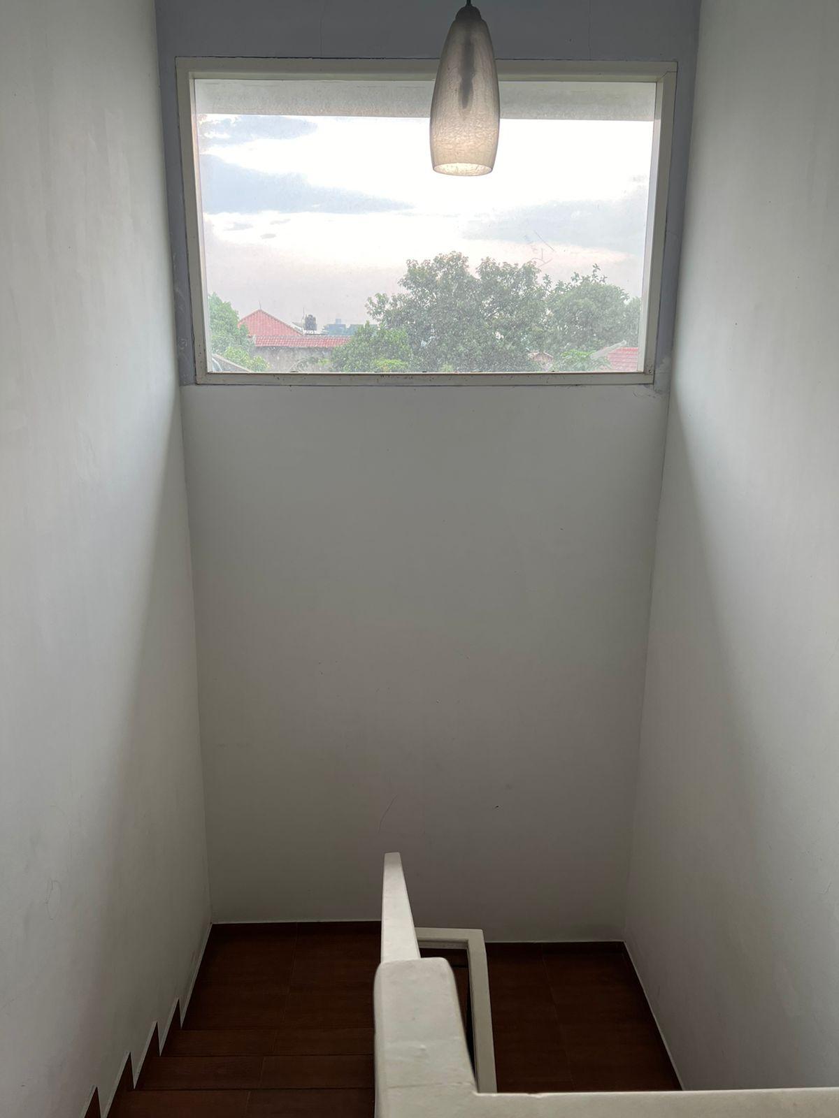 Rumah 2 Lantai 250m² di Rempoa Ciputat Timur Tangerang Selatan - Dekat Bintaro & Pondok Indah - Foto 10