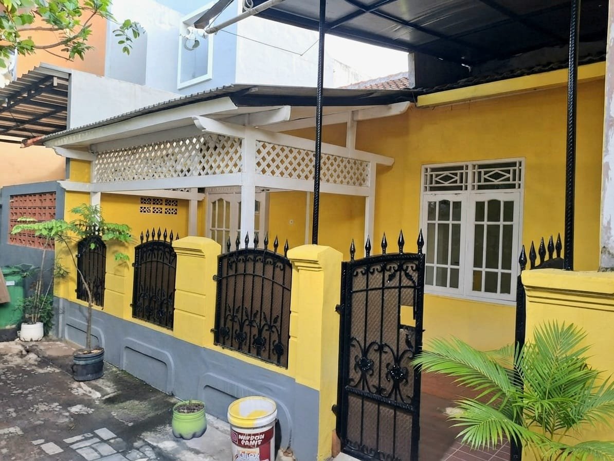 Rumah Minimalis di Komplek Pinang Indah dekat Graha Raya Bintaro - 10 Menit ke Pintu Toll