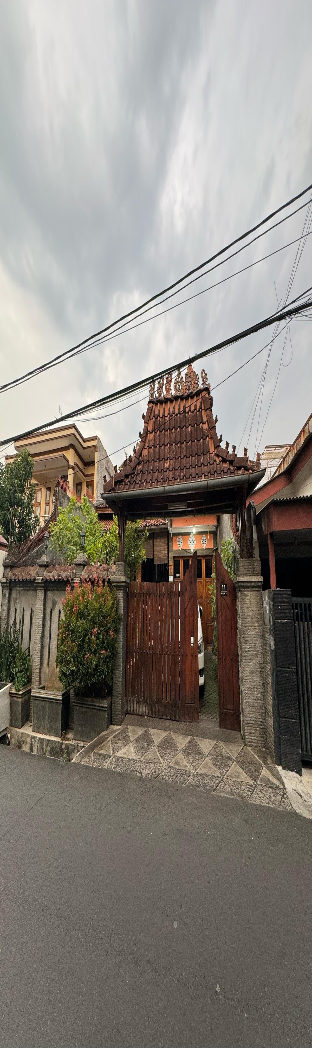 Rumah Siap Huni Lokasi Strategis Matraman-Jakarta Timur