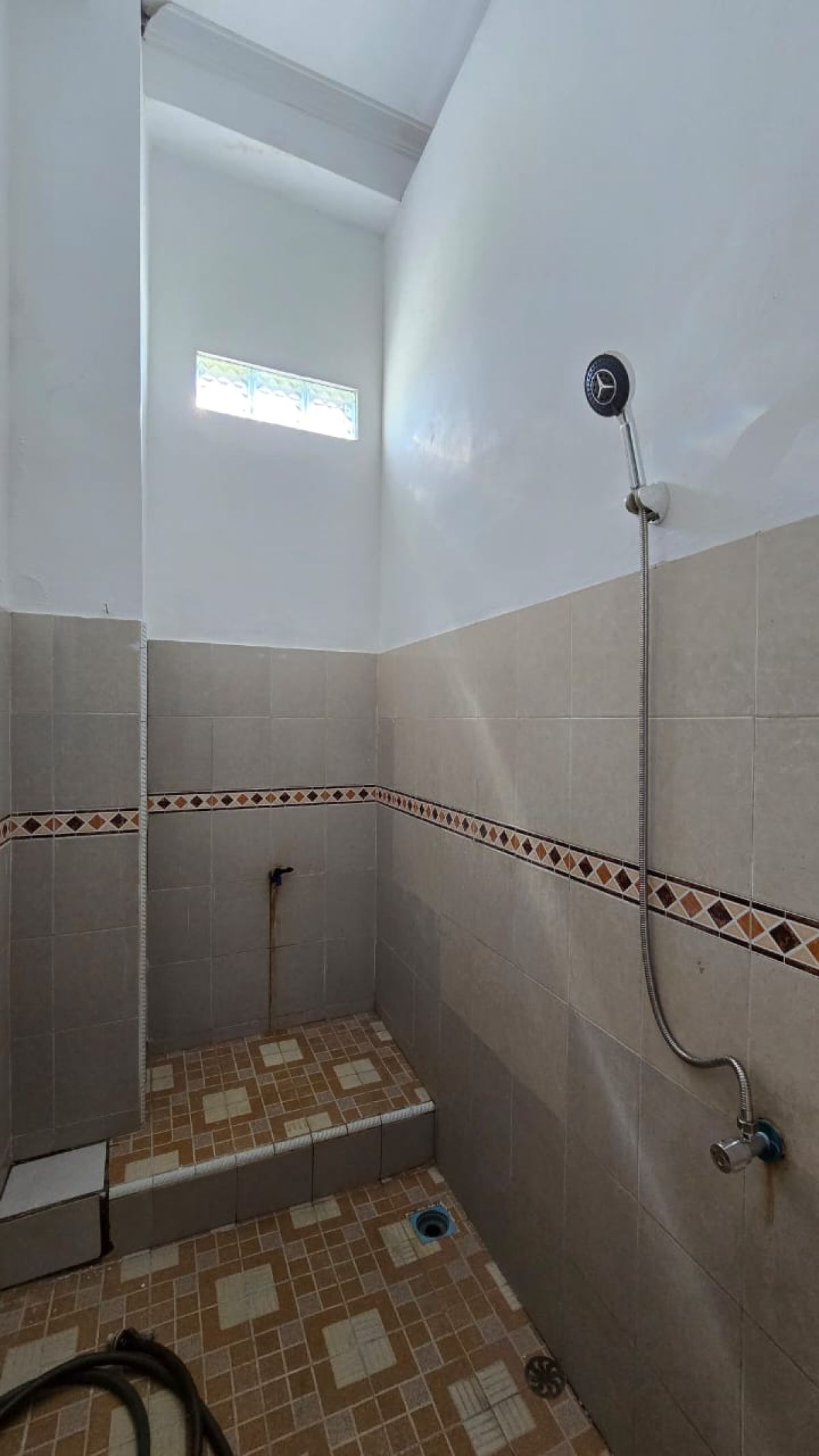 Dijual Rumah Bagus Siap Pakai di Lokasi Cluster Colomadu Solo!! - Foto 2