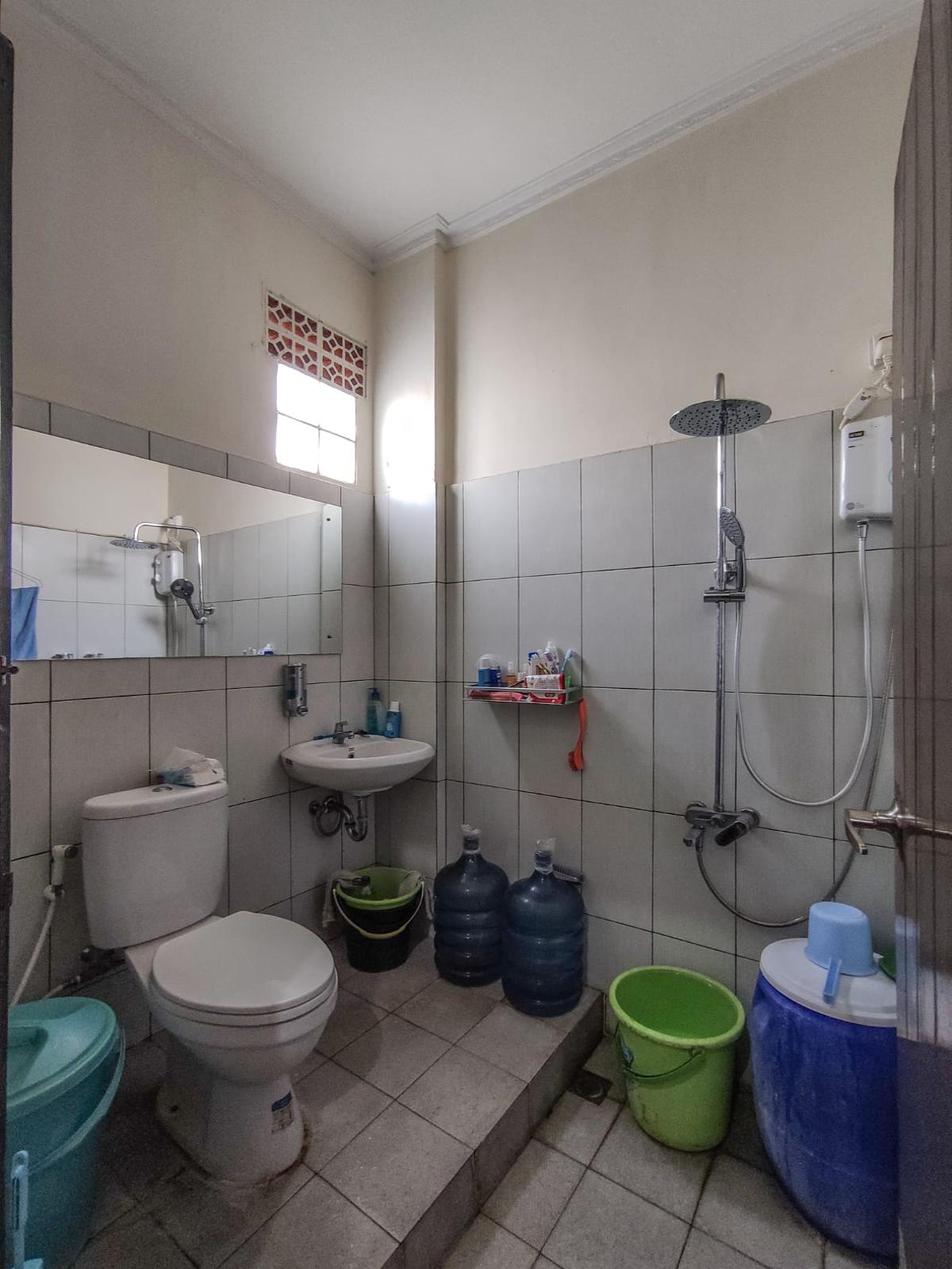 Dijual Ruko Strategis di Jl. Pahlawan – Cocok untuk Usaha & Kantor, Akses Super Mudah - Foto 8