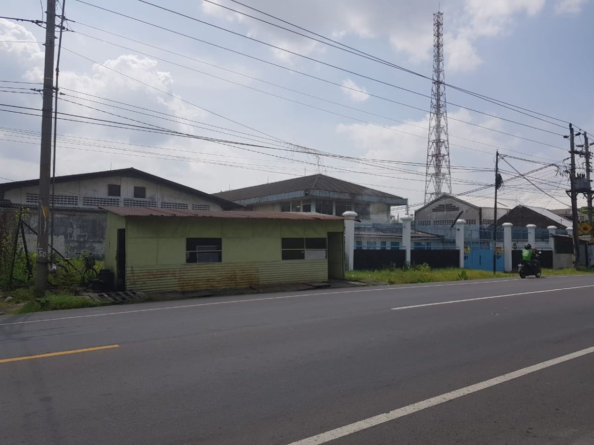 Dijual Gudang atau Pabrik Strategis Pinggir Jalan Sumpah Pemuda Solo, Akses Mudah dan Dekat ke Tol.