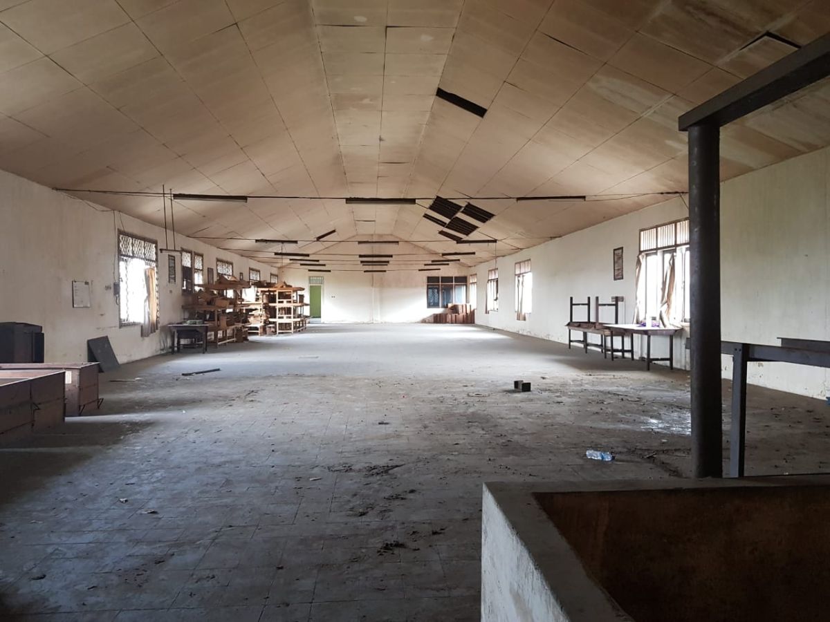 Dijual Gudang atau Pabrik Strategis Pinggir Jalan Sumpah Pemuda Solo, Akses Mudah dan Dekat ke Tol. - Foto 4