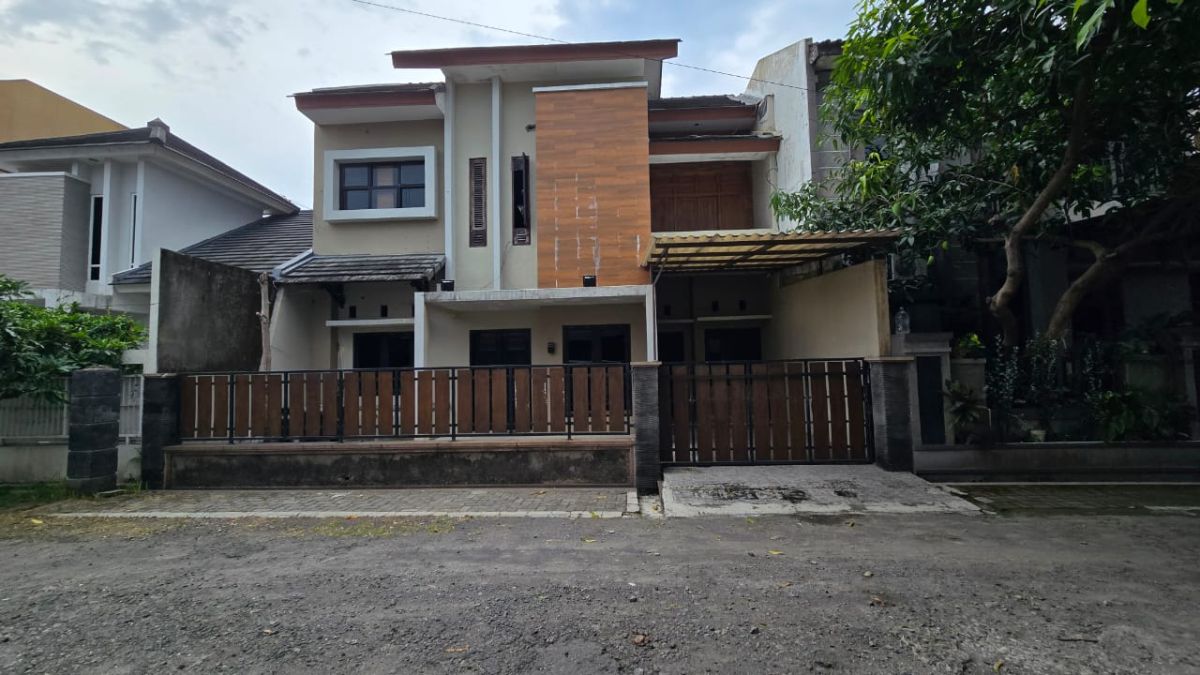 Dijual Rumah Bagus Siap Huni di Perumahan Dekat Pintu Tol Klodran Colomadu
