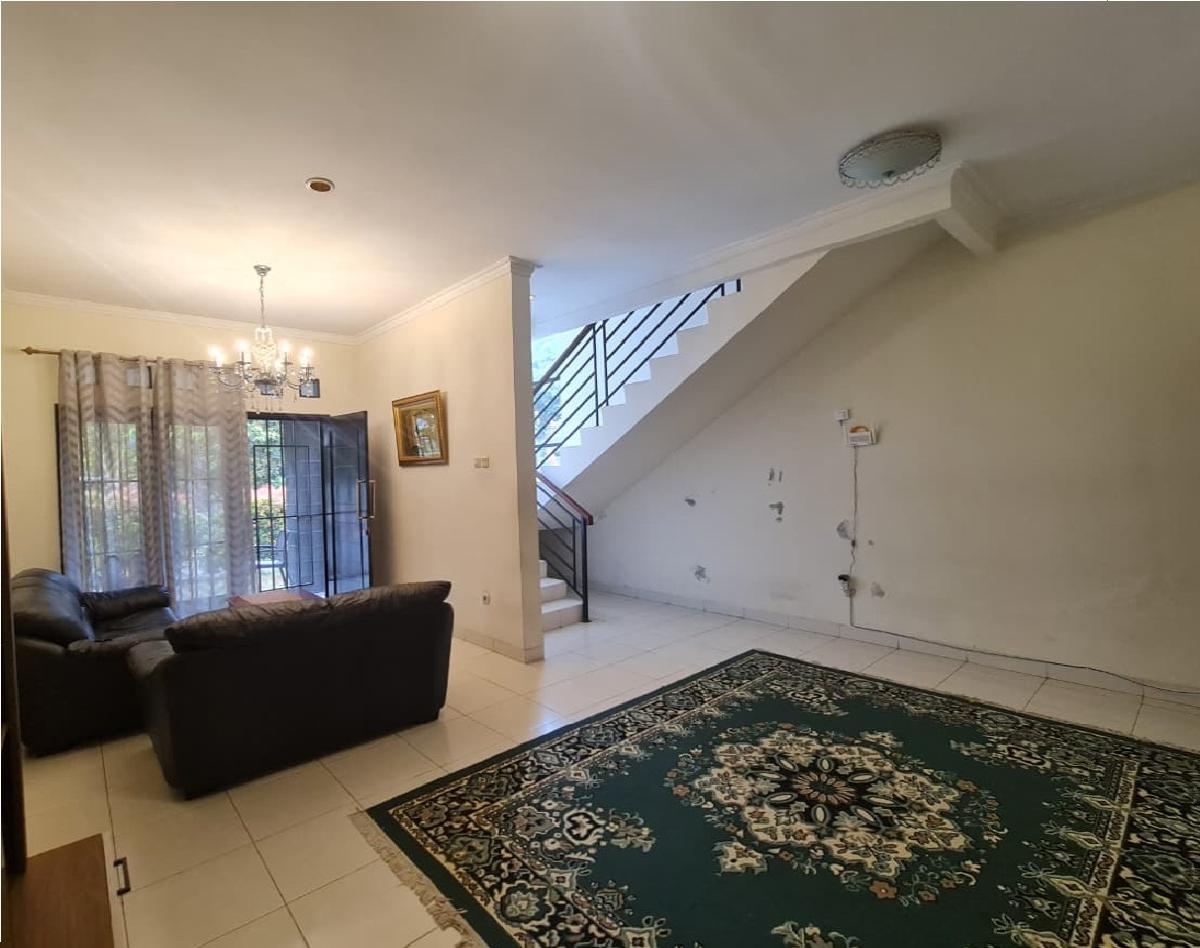 Dijual Rumah Hoek 2 Lantai di Cluster Venice Graha Raya Bintaro, Tangerang Selatan - Foto 6