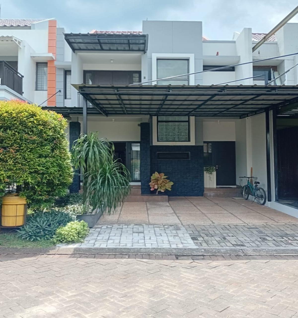 Dijual Cepat Rumah 2 Lantai Luas 105 m² di Raffles Hills Cibubur – Akses Mudah ke LRT & Mall