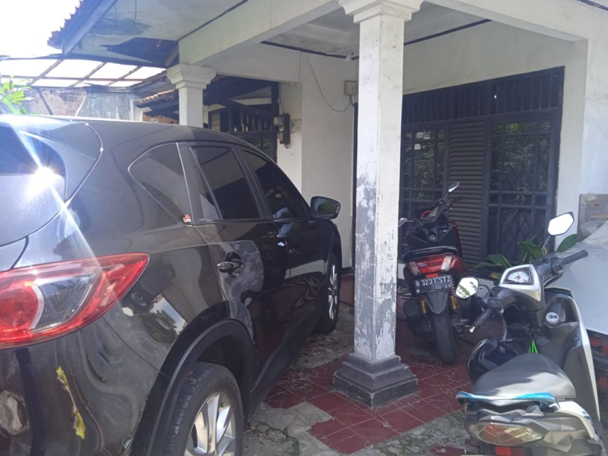 Rumah Cocok Untuk Kostan, Kontrakan, Café, Mini Market Dijual Di Petukangan Selatan - Foto 5