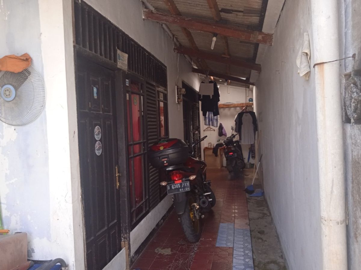 Rumah Cocok Untuk Kostan, Kontrakan, Café, Mini Market Dijual Di Petukangan Selatan - Foto 6