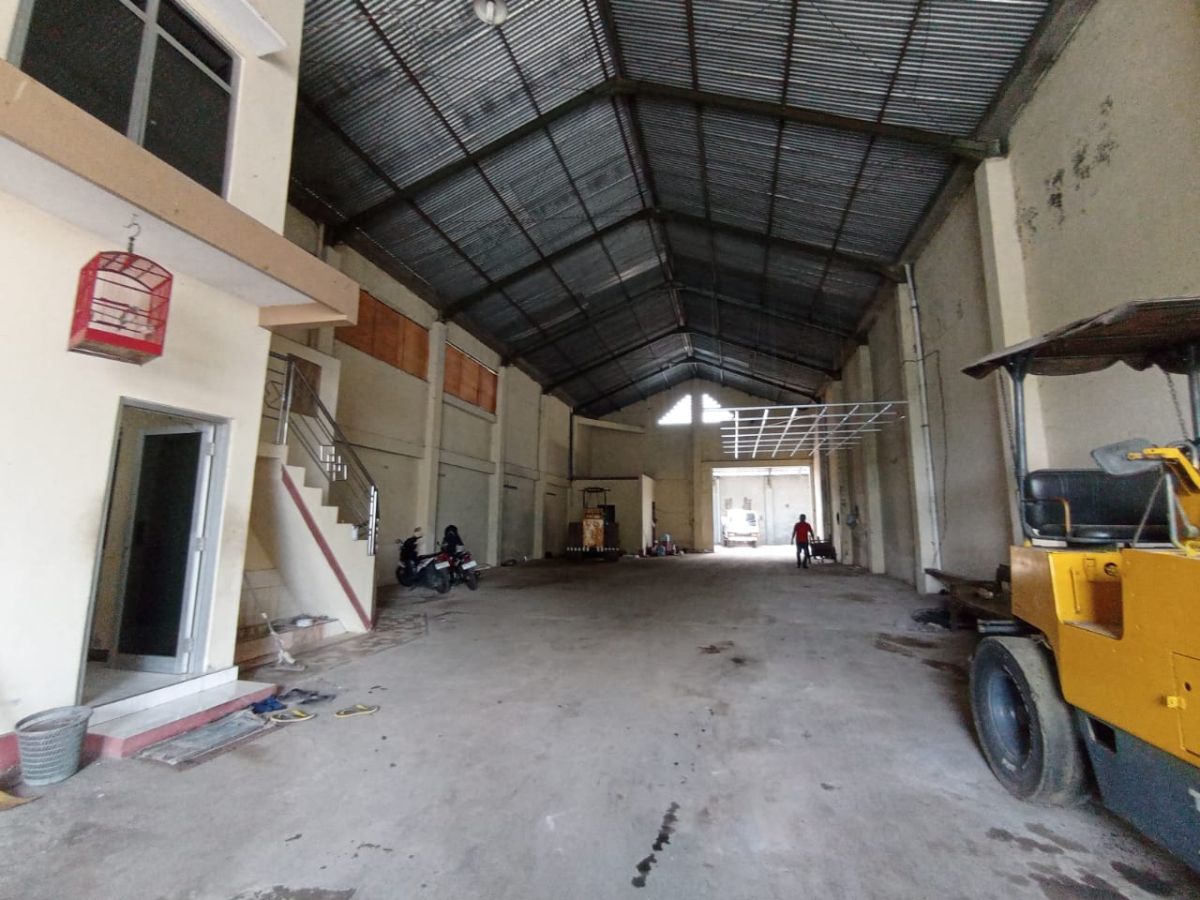 Disewakan Gudang (2gudang) Strategis Siap Pakai di Kawasan Pergudangan Jaten Karanganyar!! - Foto 9