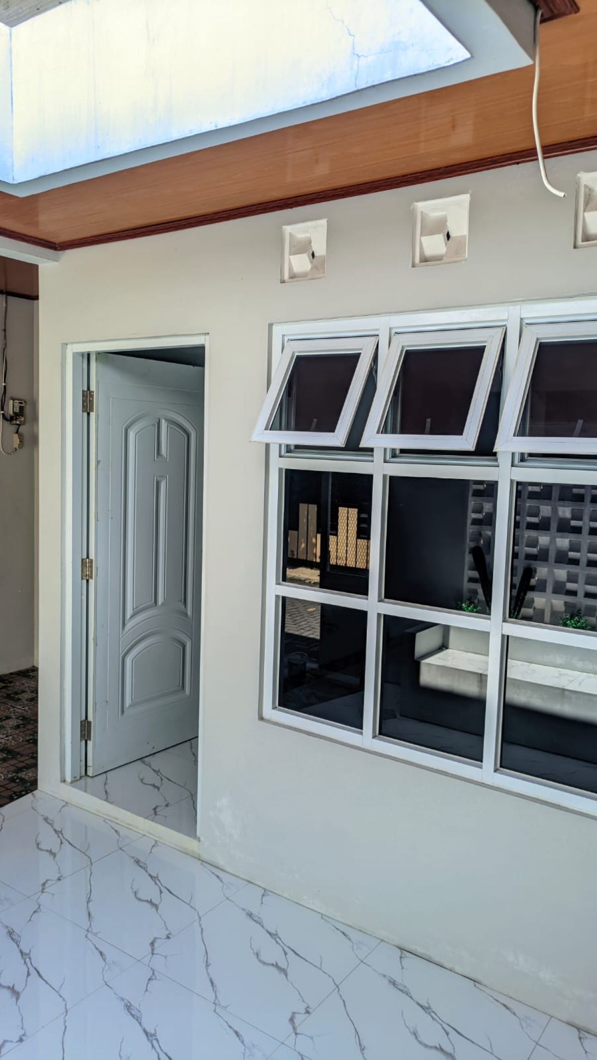 Dijual Rumah Baru Cantik Minimalis 1½ Lantai Siap Huni di Gedangan Solo Baru!! - Foto 7