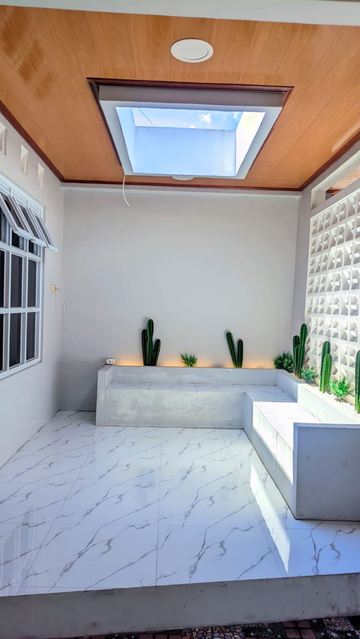 Dijual Rumah Baru Cantik Minimalis 1½ Lantai Siap Huni di Gedangan Solo Baru!! - Foto 12