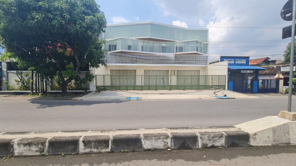 Disewakan Ruko Baru Strategis 2 Lantai di Slamet Riyadi Jajar Solo, Dekat Hotel Alila!!