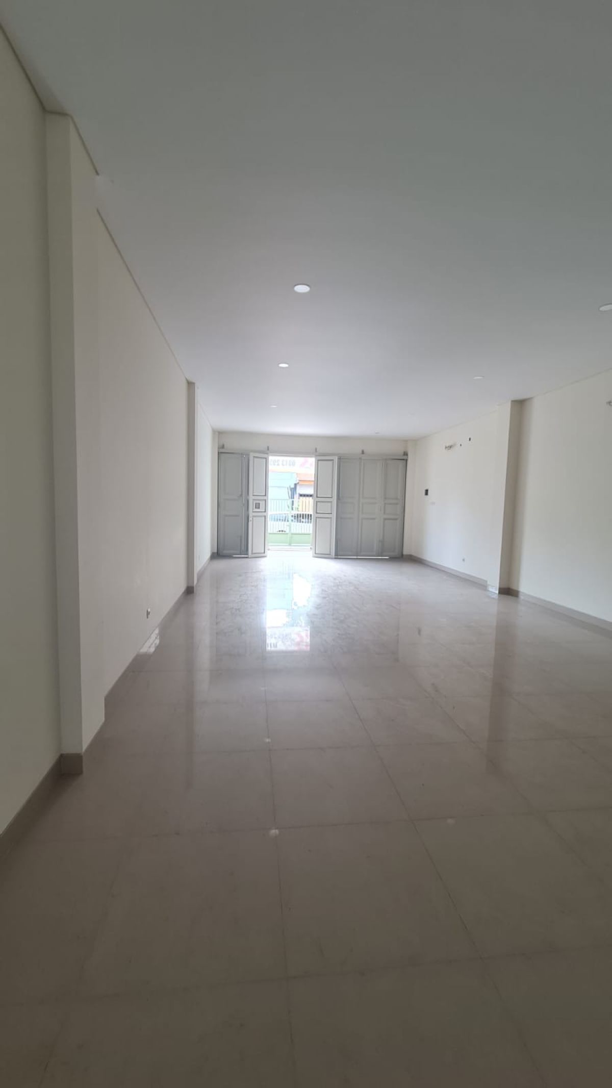 Disewakan Ruko Baru Strategis 2 Lantai di Slamet Riyadi Jajar Solo, Dekat Hotel Alila!! - Foto 2