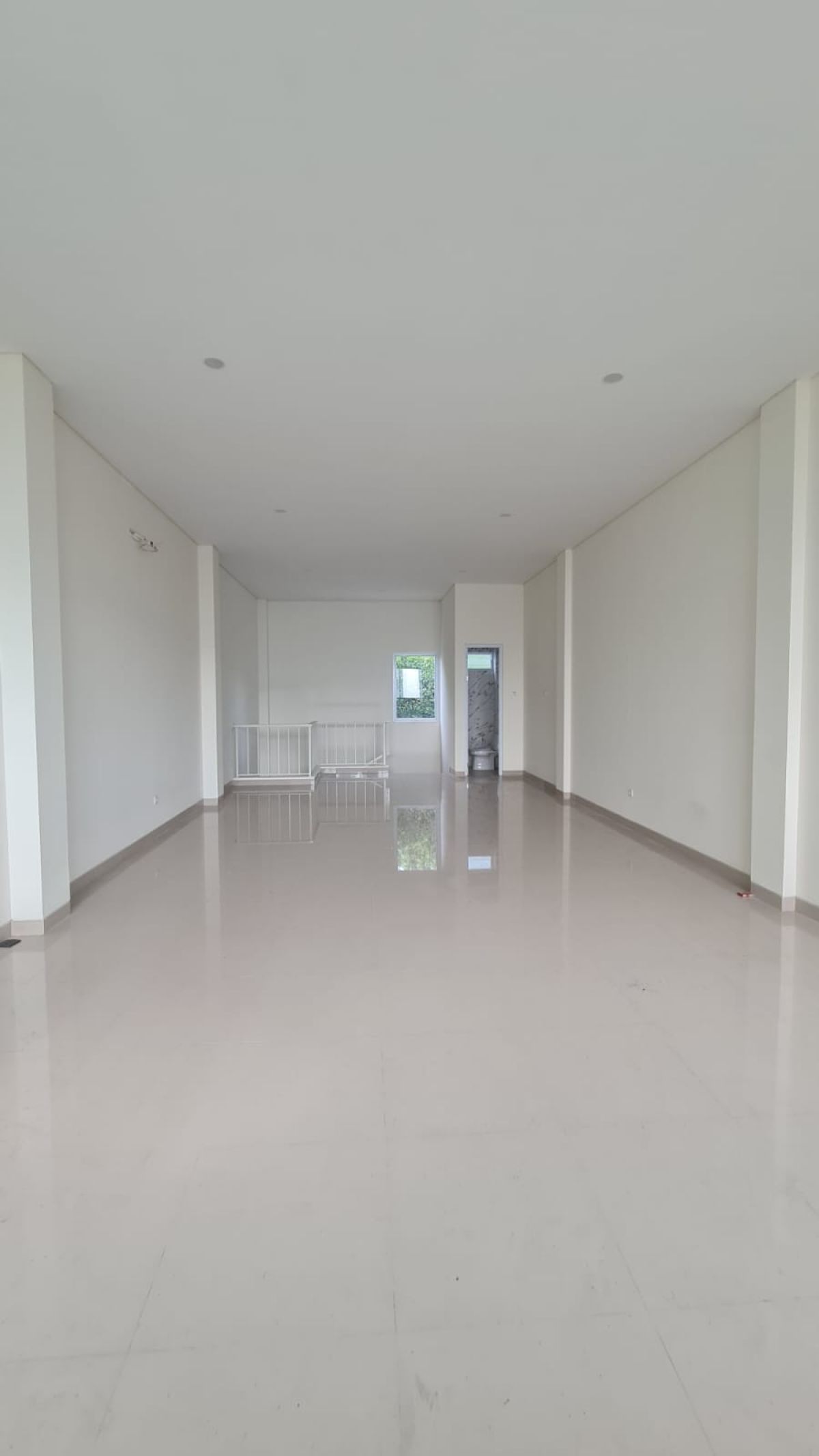Disewakan Ruko Baru Strategis 2 Lantai di Slamet Riyadi Jajar Solo, Dekat Hotel Alila!! - Foto 3