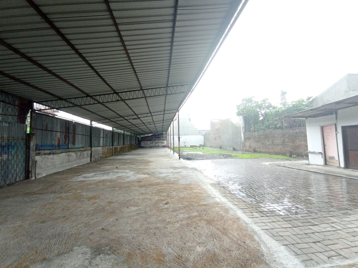Disewakan Gudang Strategis Baru Renov Dekat Dengan Pintu Tol Klodran/Solo di Banyuanyar Banjarsari Solo!! - Foto 5