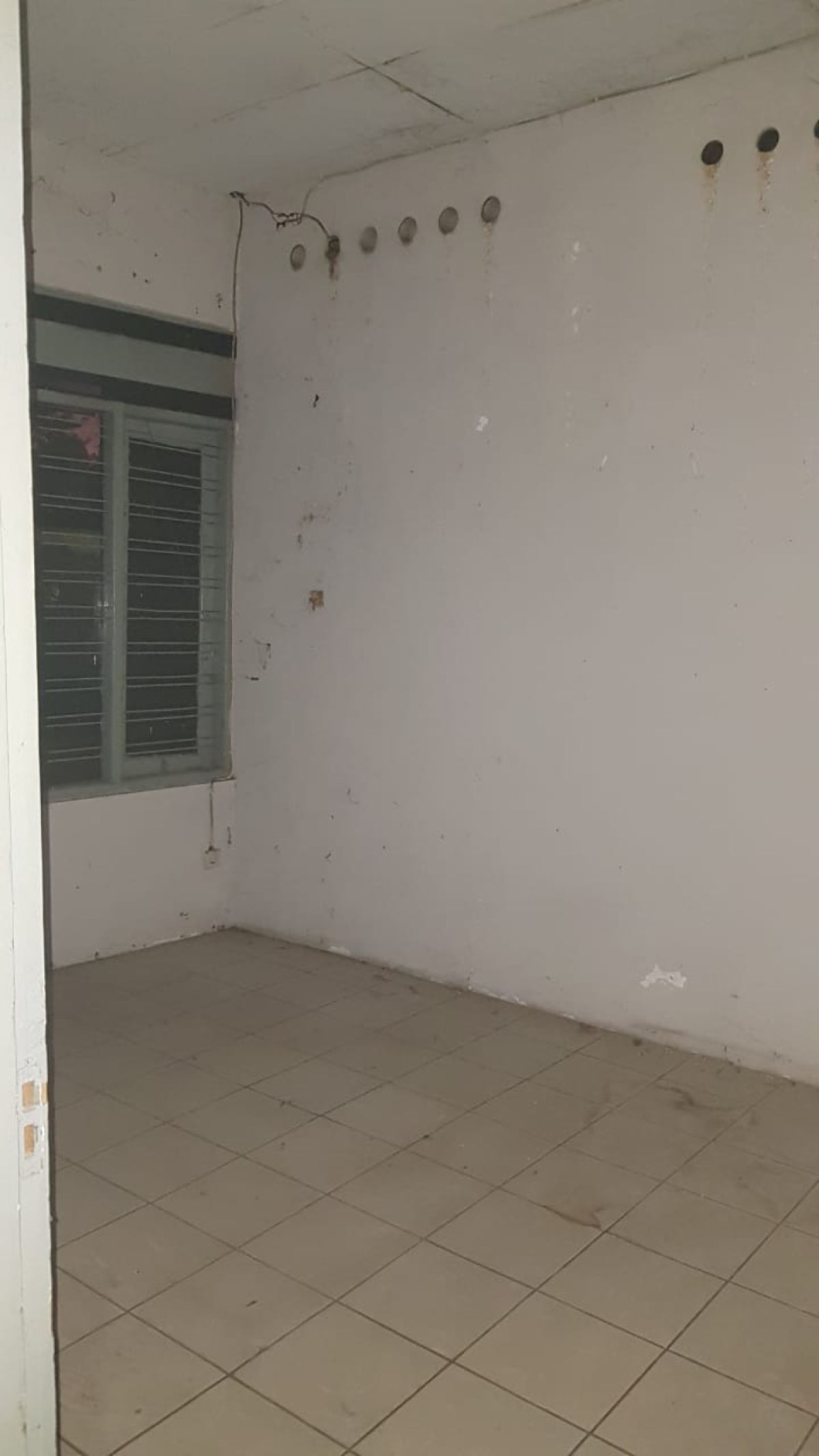Disewakan Ruko Strategis di Jalan Lawu Karanganyar Solo!! - Foto 8