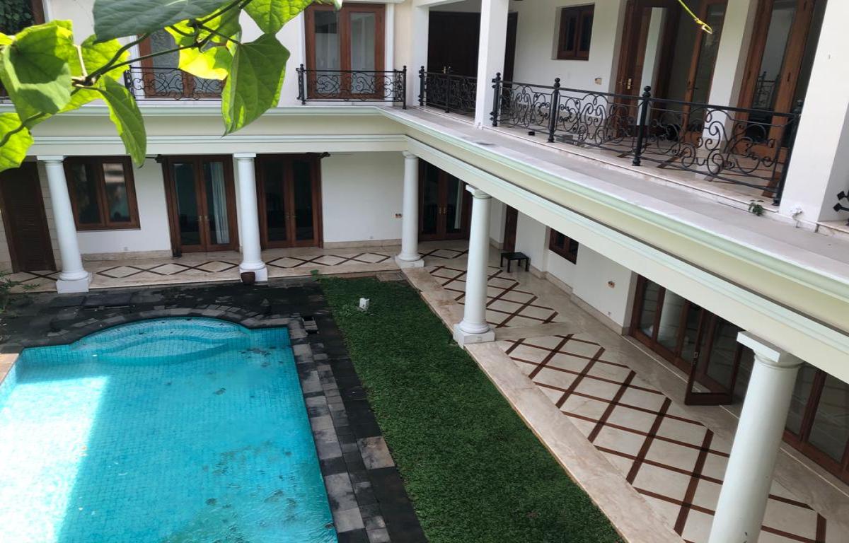 Rumah Mewah Tulodong Bawah SCBD Widyachandra