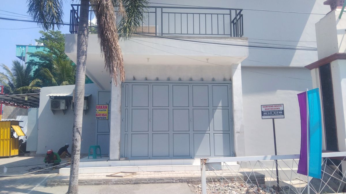 Disewakan Ruko 2 Lantai Lokasi Strategis di Pinggir Jalan Raya Banjarsari!! - Foto 8