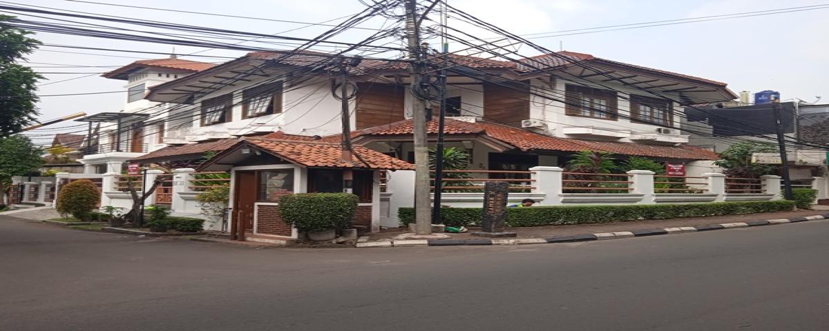 Rumah Siap Huni Luas 356 m² Dijual Di Jalan Camar Bintaro Sektor 3, Tangerang Selatan