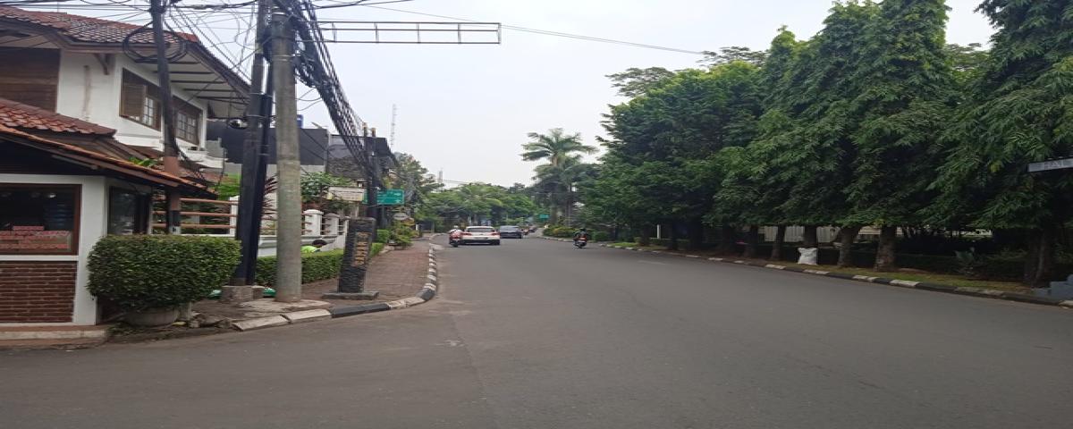 Rumah Siap Huni Luas 356 m² Dijual Di Jalan Camar Bintaro Sektor 3, Tangerang Selatan - Foto 3
