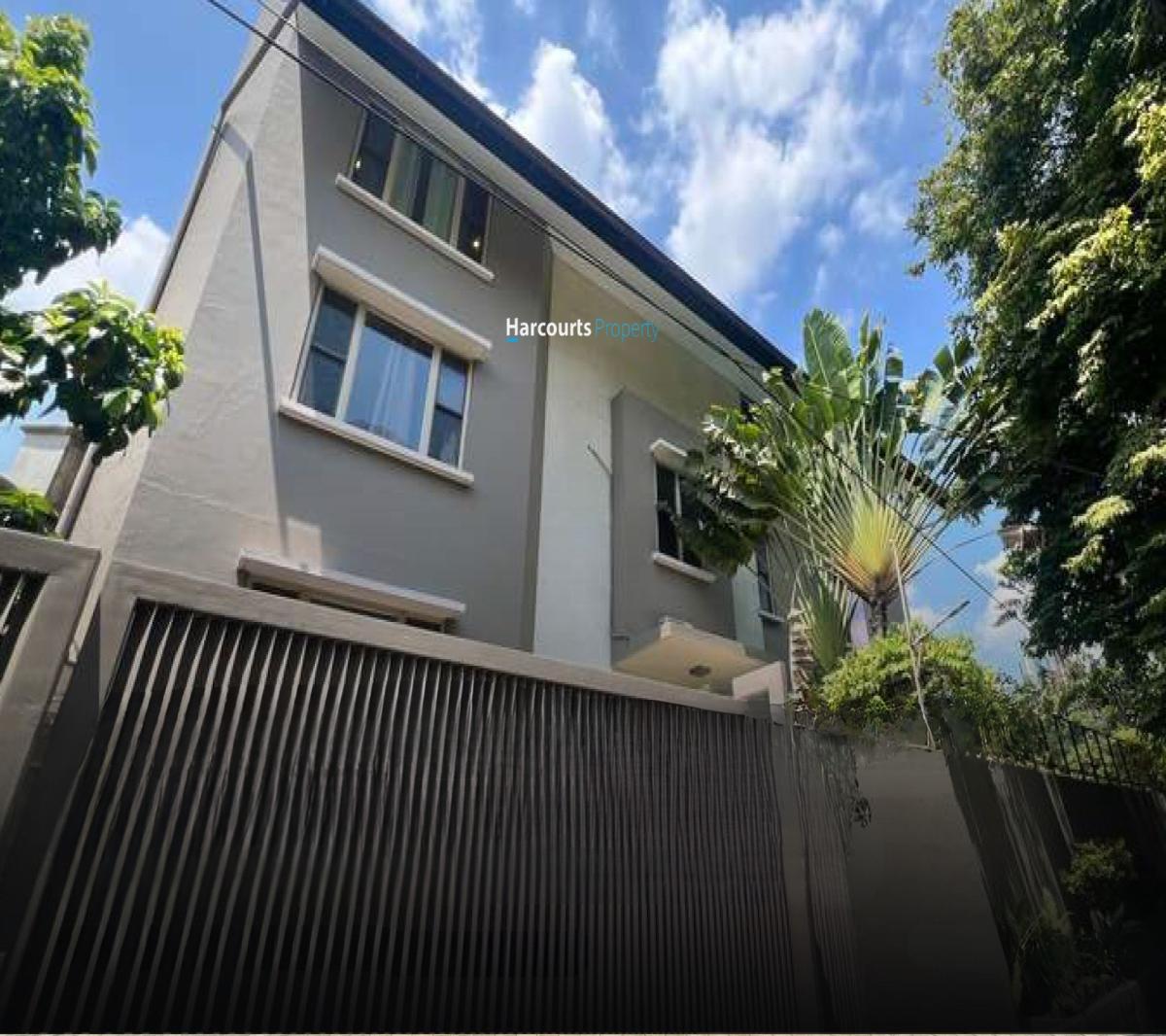 Disewakan Rumah Modern 4 Lantai Area Jl. Widya Chandra SCBD Kebayoran Baru