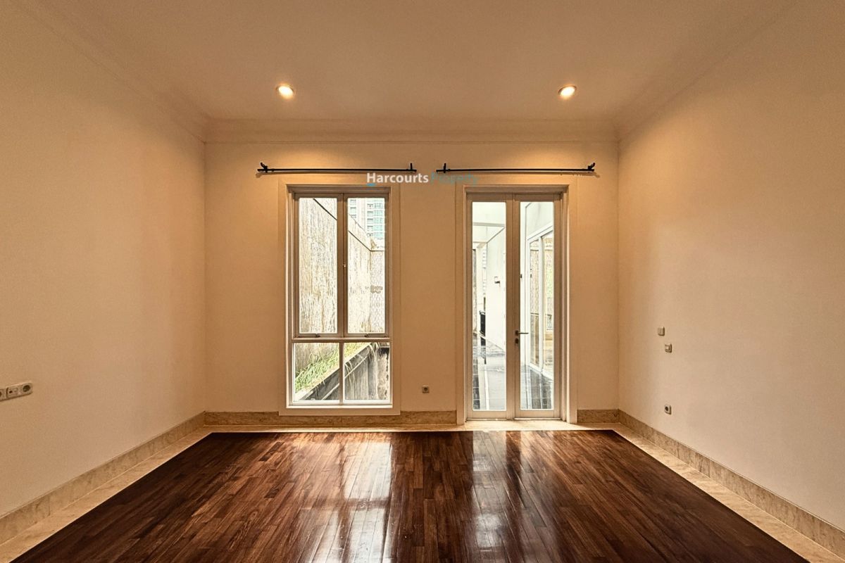 Turun Harga, Dijual Rumah Hunian Lokasi Strategis Area Jl. Prapanca, Kebayoran Baru - Foto 10