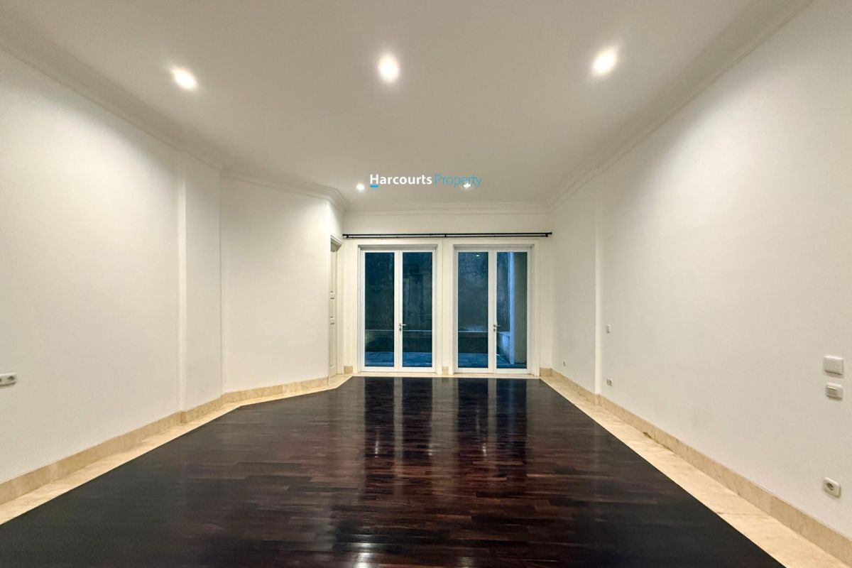 Turun Harga, Dijual Rumah Hunian Lokasi Strategis Area Jl. Prapanca, Kebayoran Baru - Foto 12