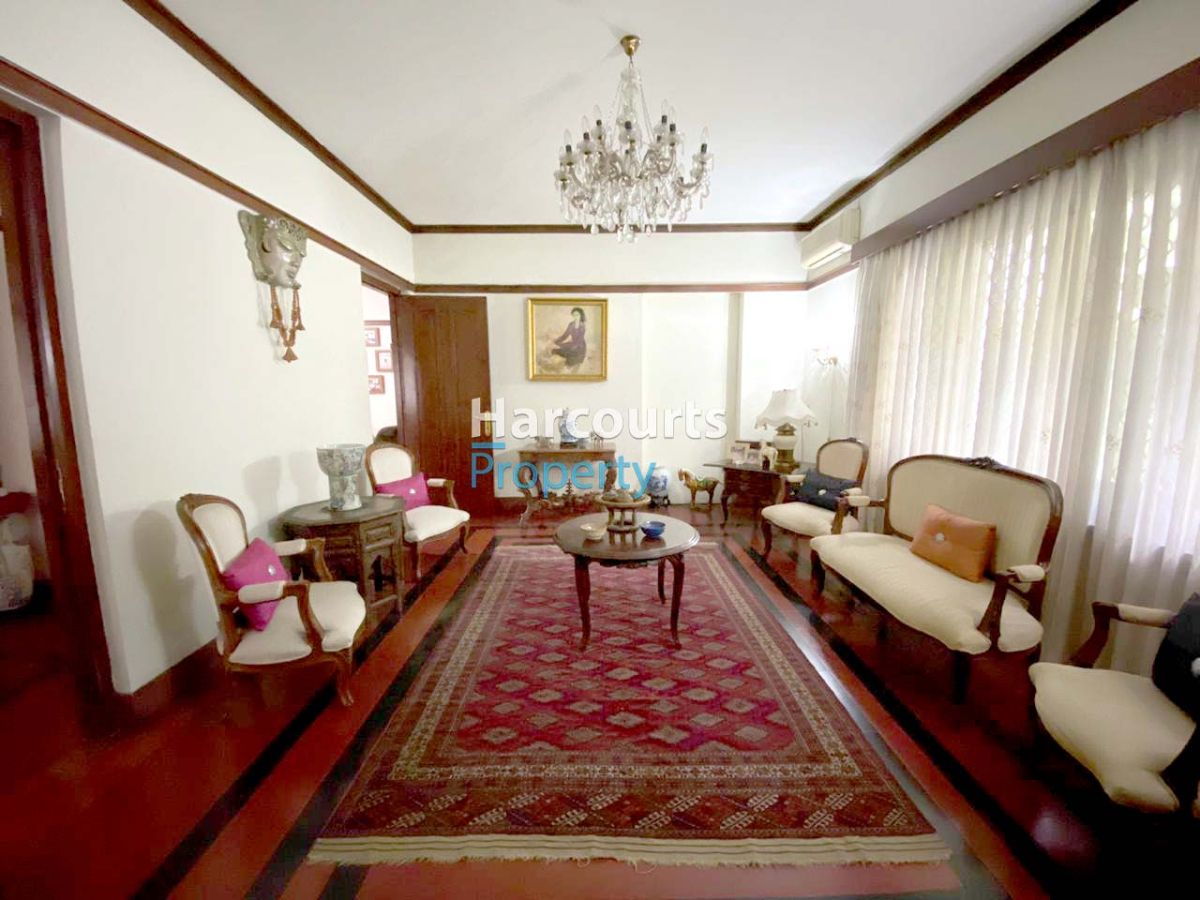 Dijual Rumah Klasik Bagus dan Terawat Kawasan Elite Dekat Pejabat Di Menteng - Foto 2