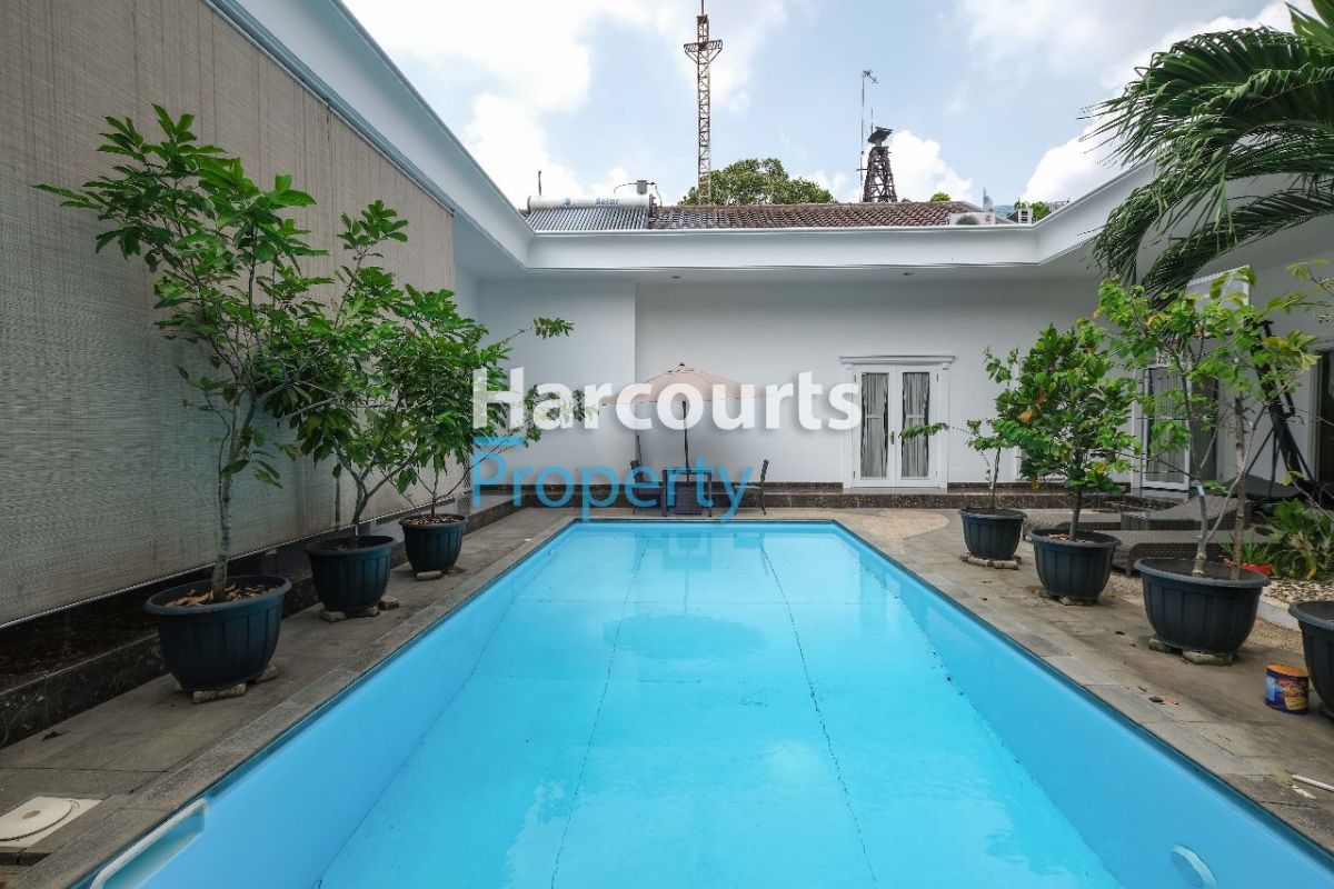 Disewakan Rumah Hunian Mewah  Siap Huni di jl. Agus Salim, Menteng - Foto 6