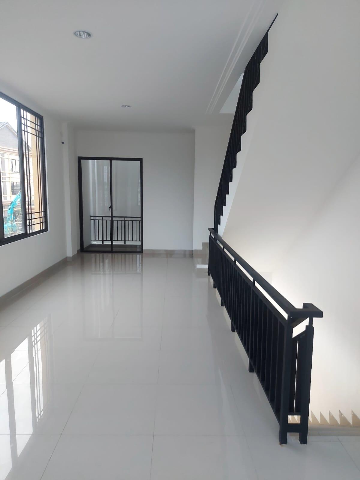 Sewa Ruko 3 lantai di Green Lake City Tangerang Banten GN - Foto 5