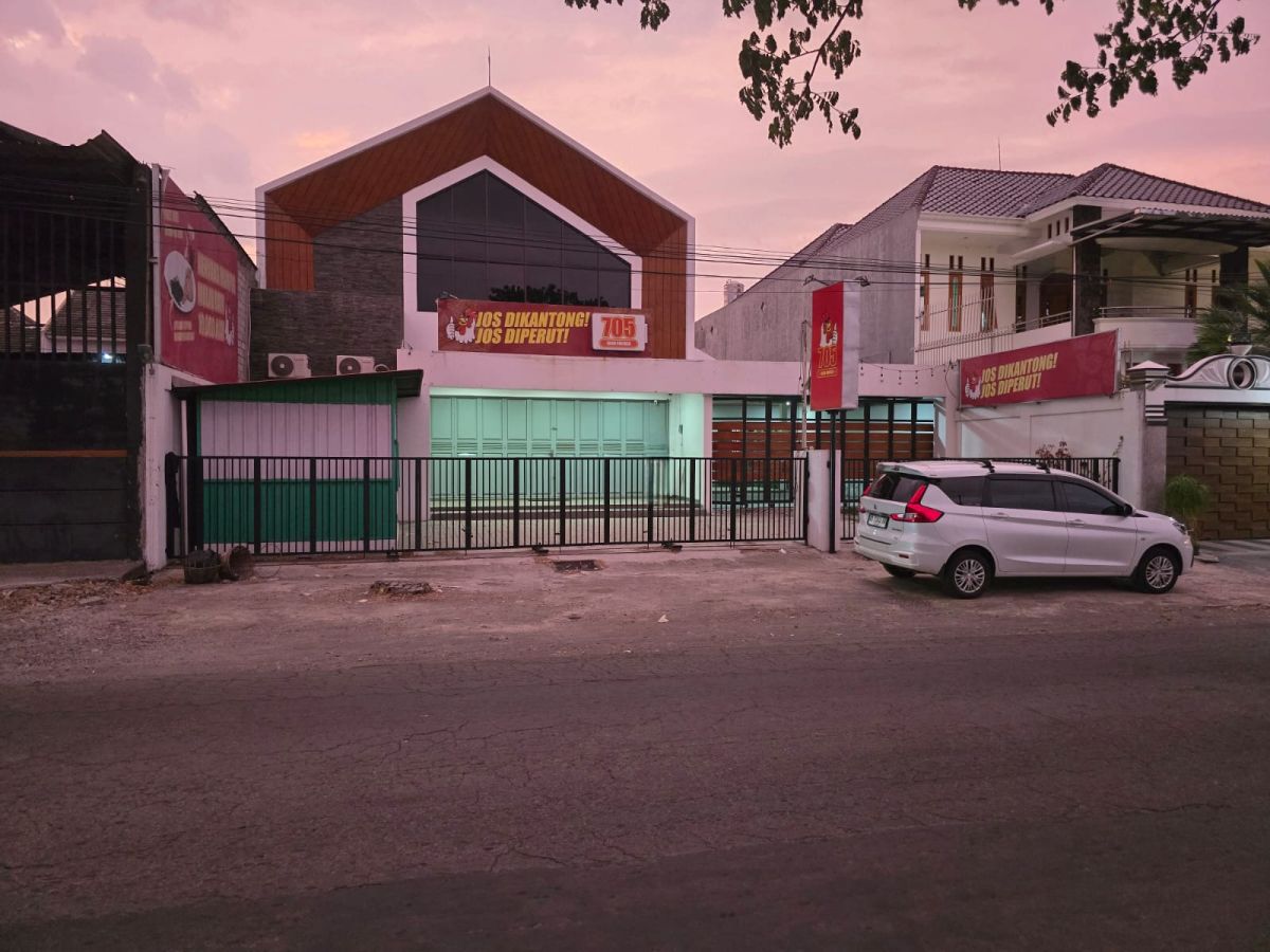 Dijual Rumah dan Ruang Usaha Strategis di Mojolaban Sukoharjo Solo, Dekat Mall Luwes Palur