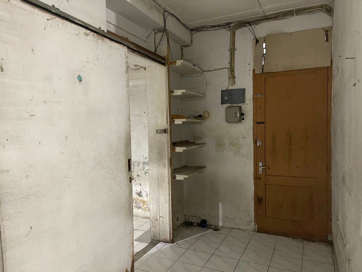Disewakan Ruko 2 Lantai Lokasi Strategis di Jl. Dr. Rajiman Solo - Foto 10