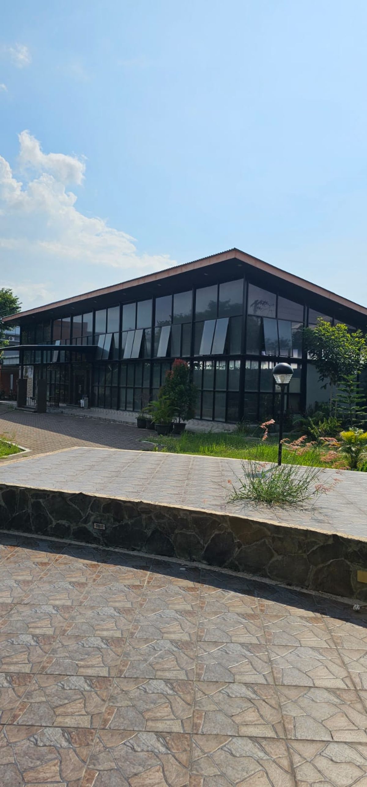 Dijual Ruang Usaha Strategis, di Dekat Pintu Tol Kartasura Solo - Foto 2
