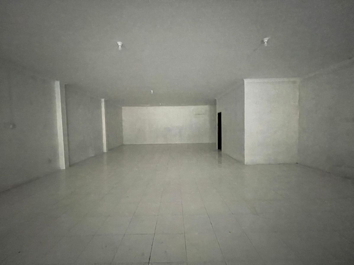 Disewakan Ruko 2 Lantai Lokasi Strategis di Jl. Dr. Rajiman Solo - Foto 6
