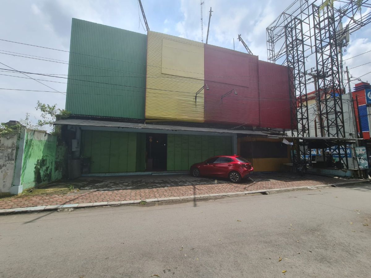 Ruang Usaha Strategis Eks Rumah Makan di Jalan Slamet Riyadi Kleco Solo - Foto 10