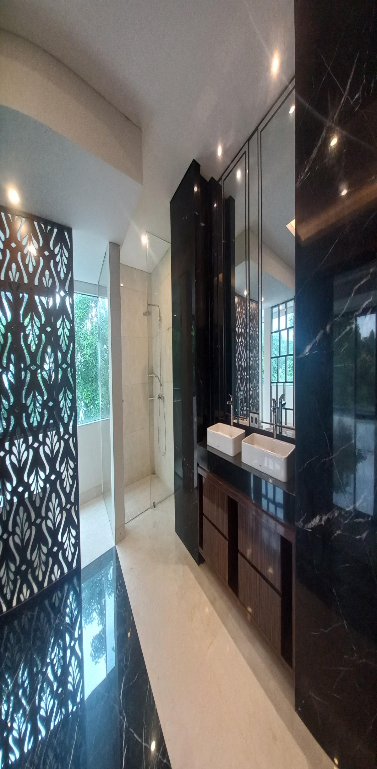 Dijual rumah mewah ada kolam renang di Kemang Jakarta Selatan - Foto 12