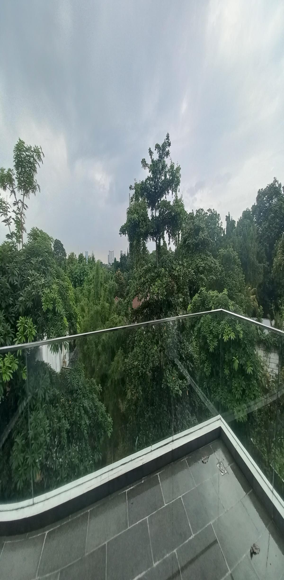 Dijual rumah mewah ada kolam renang di Kemang Jakarta Selatan - Foto 13