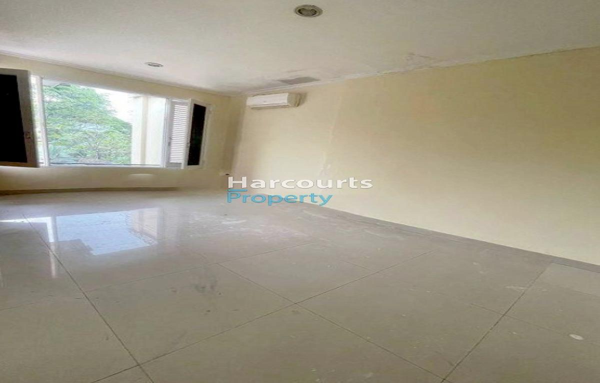 Rumah Hunian Klasik 2 Lantai Lokasi Strategis Kawasan Elite Di Pondok Indah - Foto 4