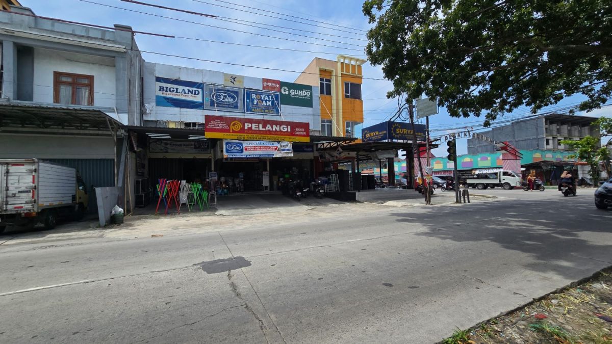 Disewakan Ruko Strategis 2 Lantai, Lokasi Dekat Tol dan Pasar Klodran